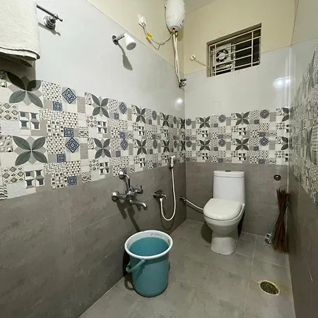 Ssn Home Stays In Tirupati Near Alipiri Exterior photo